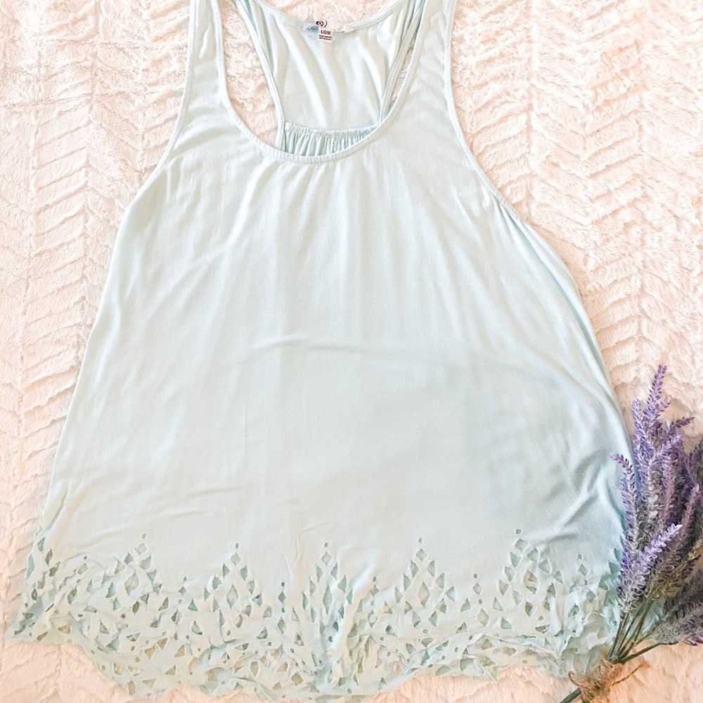 VOLCOM Mint Distressed Top